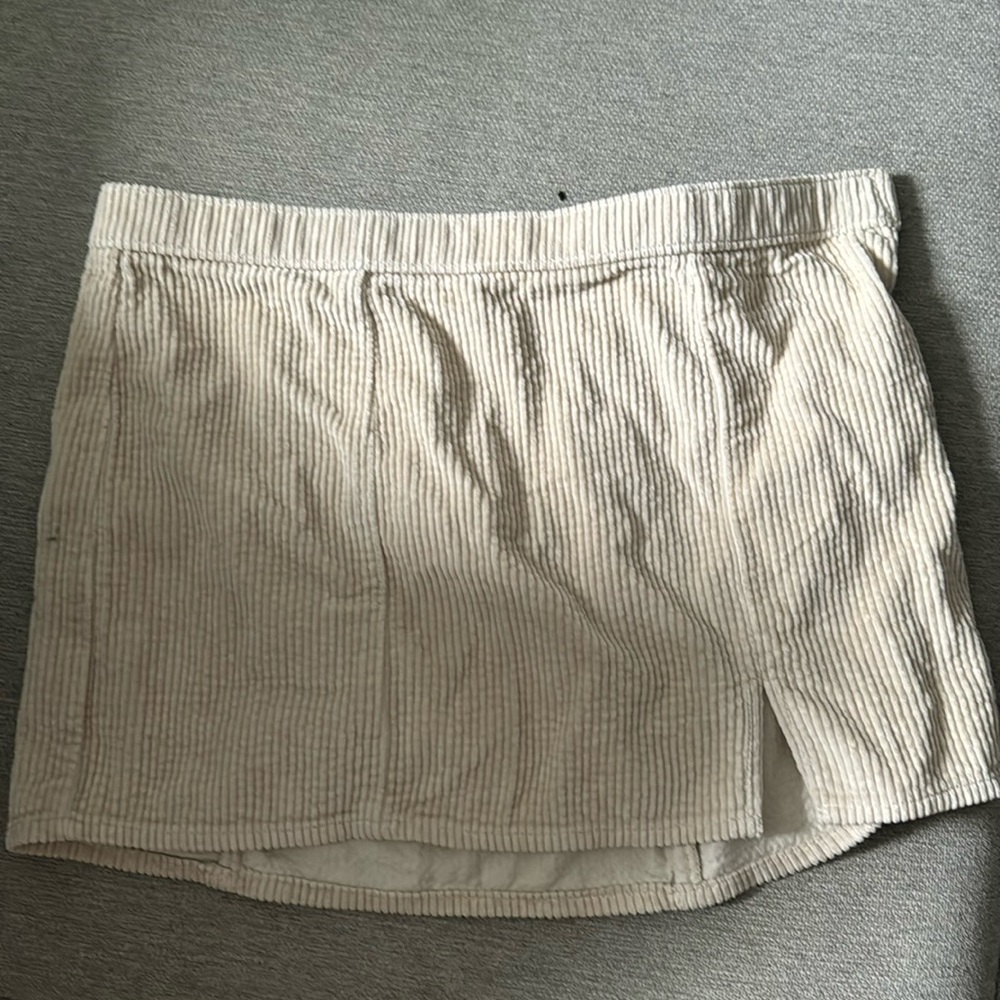 Aerie skirt - Picture 1 of 2